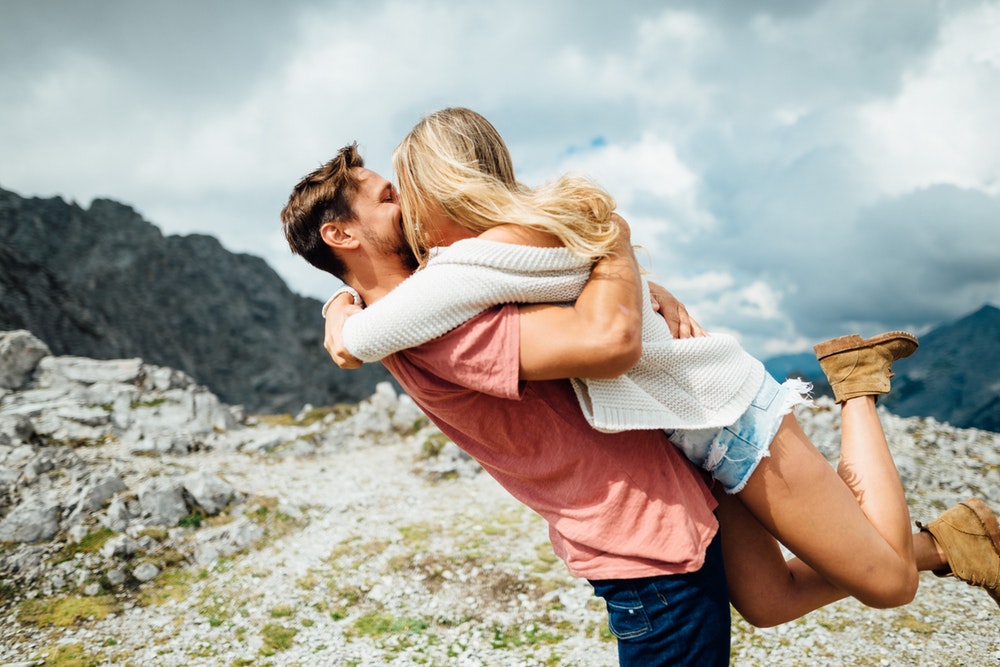 Couple kissing each other